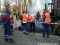 Pokládka poslední vrstvy vozovky z litého asfaltu, která je uhlazena s pomocí Finišeru.. | 19.4.2011